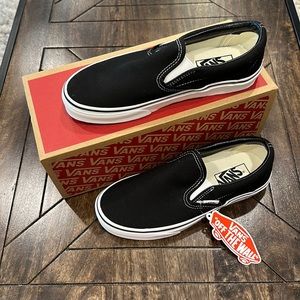 Vans Classic Slip On - Black Women Size 7/Men’s size 5.5